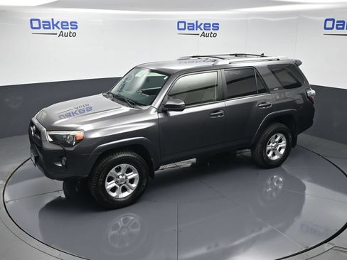 Used 2016 Toyota 4Runner SR5 AWD/4WD image 49