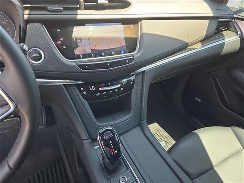 Used 2021 Cadillac XT5 Sportv AWD/4WD image 12