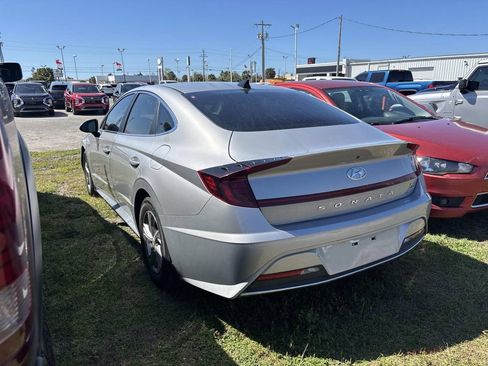 Used 2023 Hyundai Sonata SE image 3