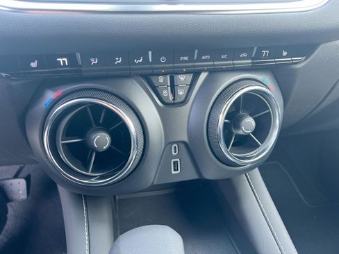 New 2025 Chevrolet Blazer LT w/ Midnight/Sport Edition image 19