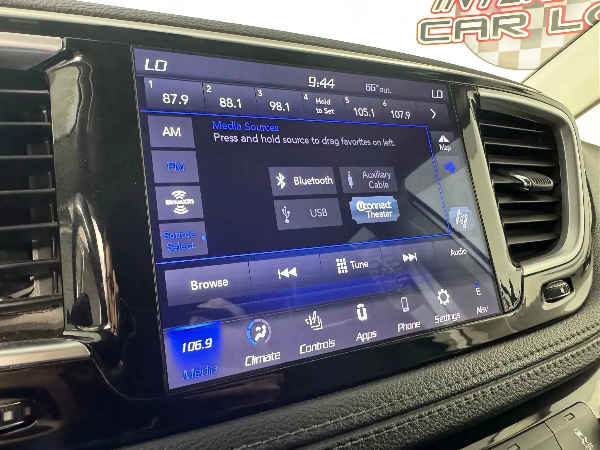 Used 2019 Chrysler Pacifica Limited FWD image 20