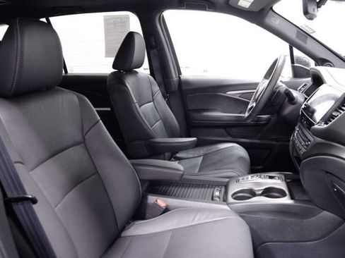 Certified 2023 Honda Passport EX-L image 13