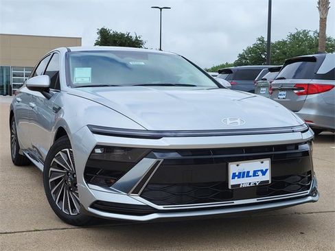 New 2025 Hyundai Sonata SEL image 1