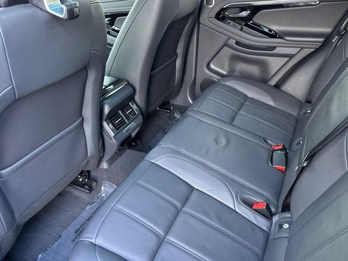 Used 2023 Land Rover Range Rover Evoque R-Dynamic SE image 11