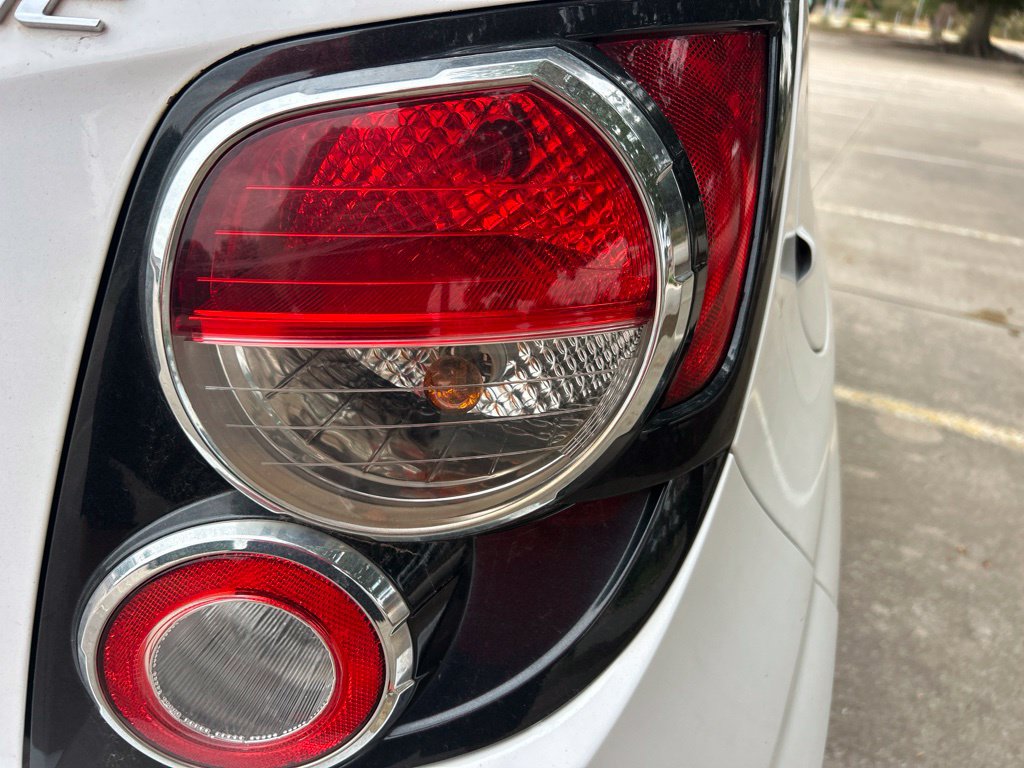 Used 2014 Chevrolet Sonic LS FWD image 20