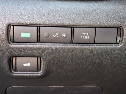 Certified 2024 Nissan Sentra SR FWD image 26