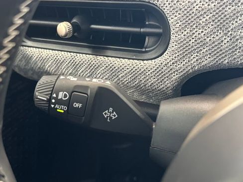 Used 2025 MINI Cooper S FWD image 30