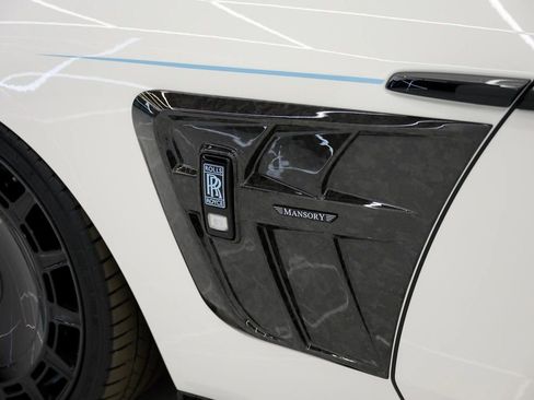 Used 2025 Rolls-Royce Spectre AWD/4WD image 14