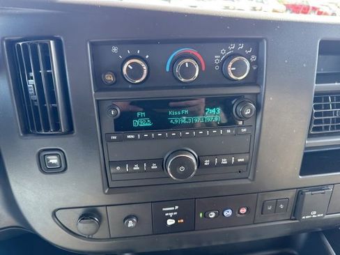 Used 2025 GMC Savana 3500 LT w/ LT Preferred Equipment Group RWD image 23