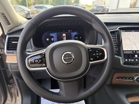 Certified 2023 Volvo XC90 B5 Plus w/ Protection Package Premier AWD/4WD image 18