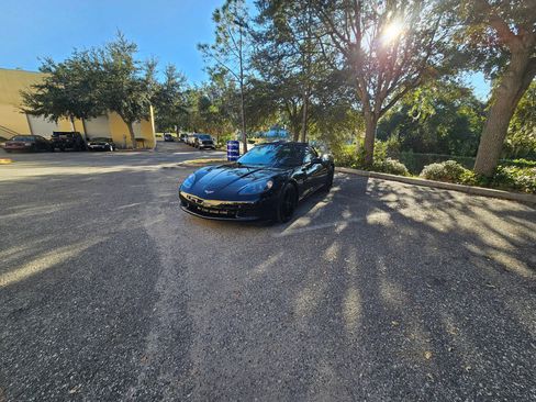 Used 2013 Chevrolet Corvette Convertible w/ 2LT Preferred Equipment Group RWD image 2
