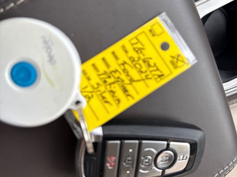 Used 2024 Ford Explorer Platinum w/ Technology Package image 26