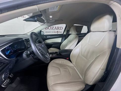 Used 2018 Ford Fusion Titanium image 25