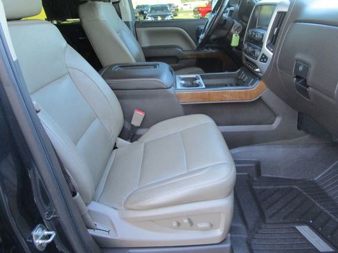 Used 2018 GMC Sierra 1500 SLT image 29