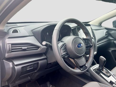 Used 2025 Subaru Crosstrek 2.5i Limited AWD/4WD image 9
