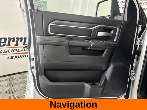 Used 2025 RAM 2500 Big Horn AWD/4WD image 10