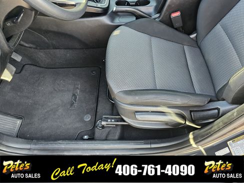 Used 2023 Kia Soul LX w/ Option Group 015 image 19