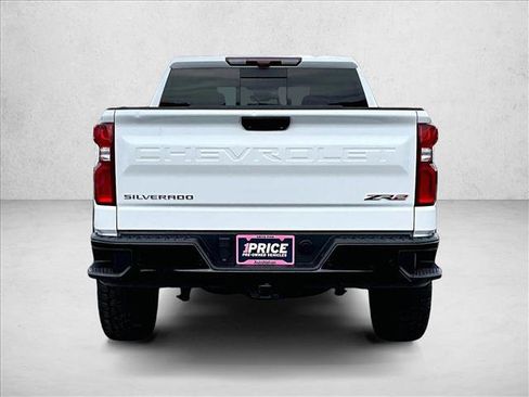 Used 2024 Chevrolet Silverado 1500 ZR2 w/ Technology Package AWD/4WD image 4