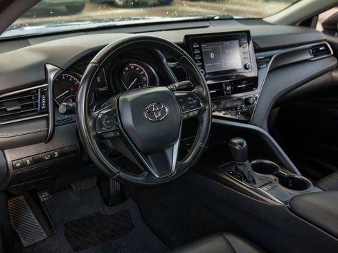 Used 2023 Toyota Camry SE image 10