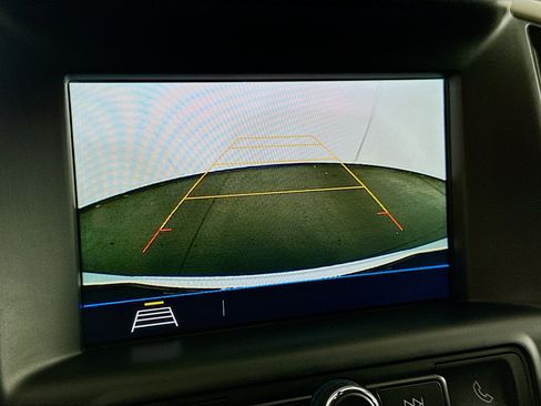 Used 2018 GMC Terrain SLE w/ Driver Convenience Package FWD image 22