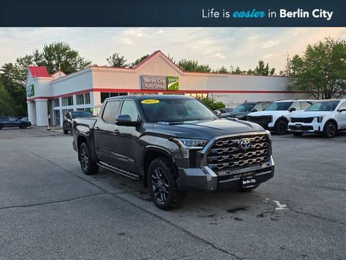 Used 2023 Toyota Tundra Platinum AWD/4WD image 1