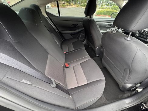 Used 2025 Nissan Sentra SV FWD image 15