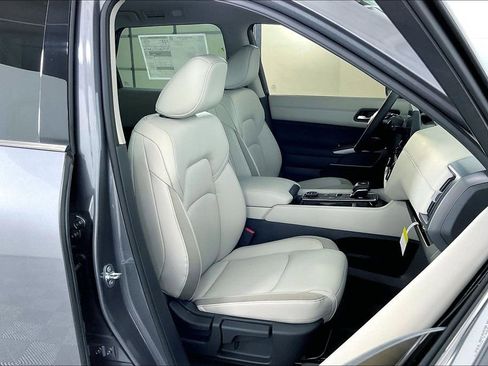 New 2026 Nissan Pathfinder SL AWD/4WD image 45