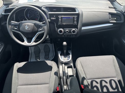 Used 2019 Honda Fit LX image 18