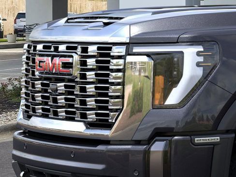 New 2026 GMC Sierra 2500 Denali w/ Denali Reserve Package image 13
