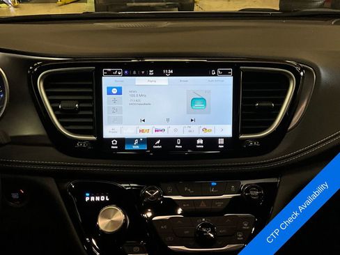 New 2026 Chrysler Pacifica Select image 8