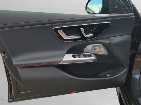 Certified 2026 Mercedes-Benz E 53 AMG e 4MATIC Sedan image 11