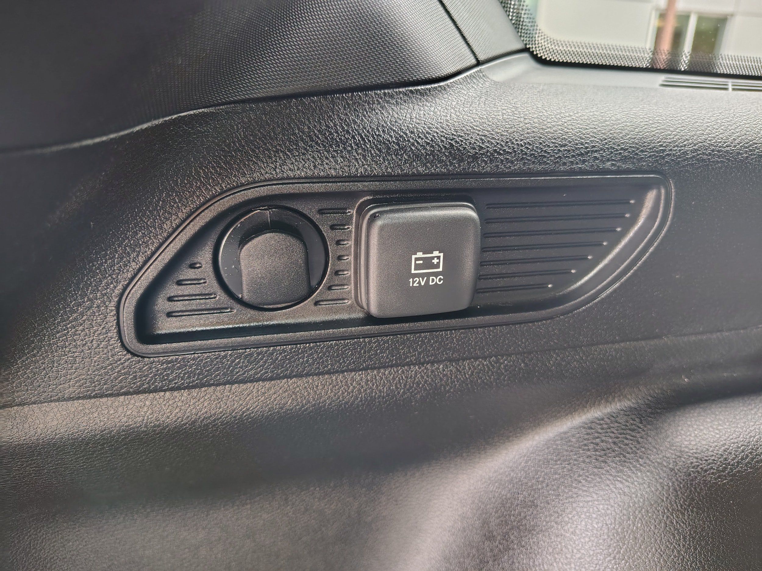 Certified 2024 Jeep Grand Cherokee Altitude AWD/4WD image 13