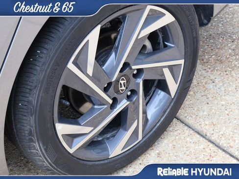 Certified 2025 Hyundai Elantra Sport w/ Cargo Package FWD image 38