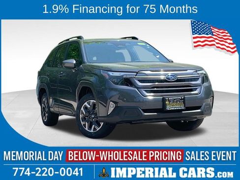 New 2026 Subaru Forester Premium AWD/4WD image 1