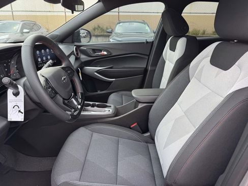 New 2026 Chevrolet Trax RS w/ Sunroof Package image 15