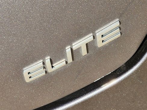 Used 2025 Honda Pilot Elite image 10