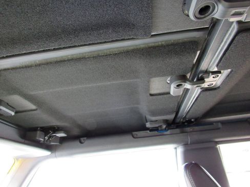 Used 2023 Ford Bronco Wildtrak AWD/4WD image 32