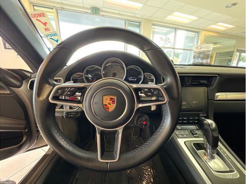 Used 2018 Porsche 911 Carrera S image 13