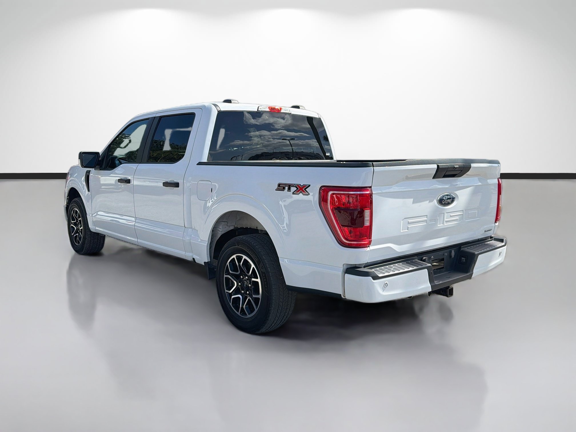 Used 2023 Ford F150 XL w/ STX Appearance Package RWD image 5