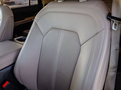 Used 2024 Ford Expedition Max Limited image 30