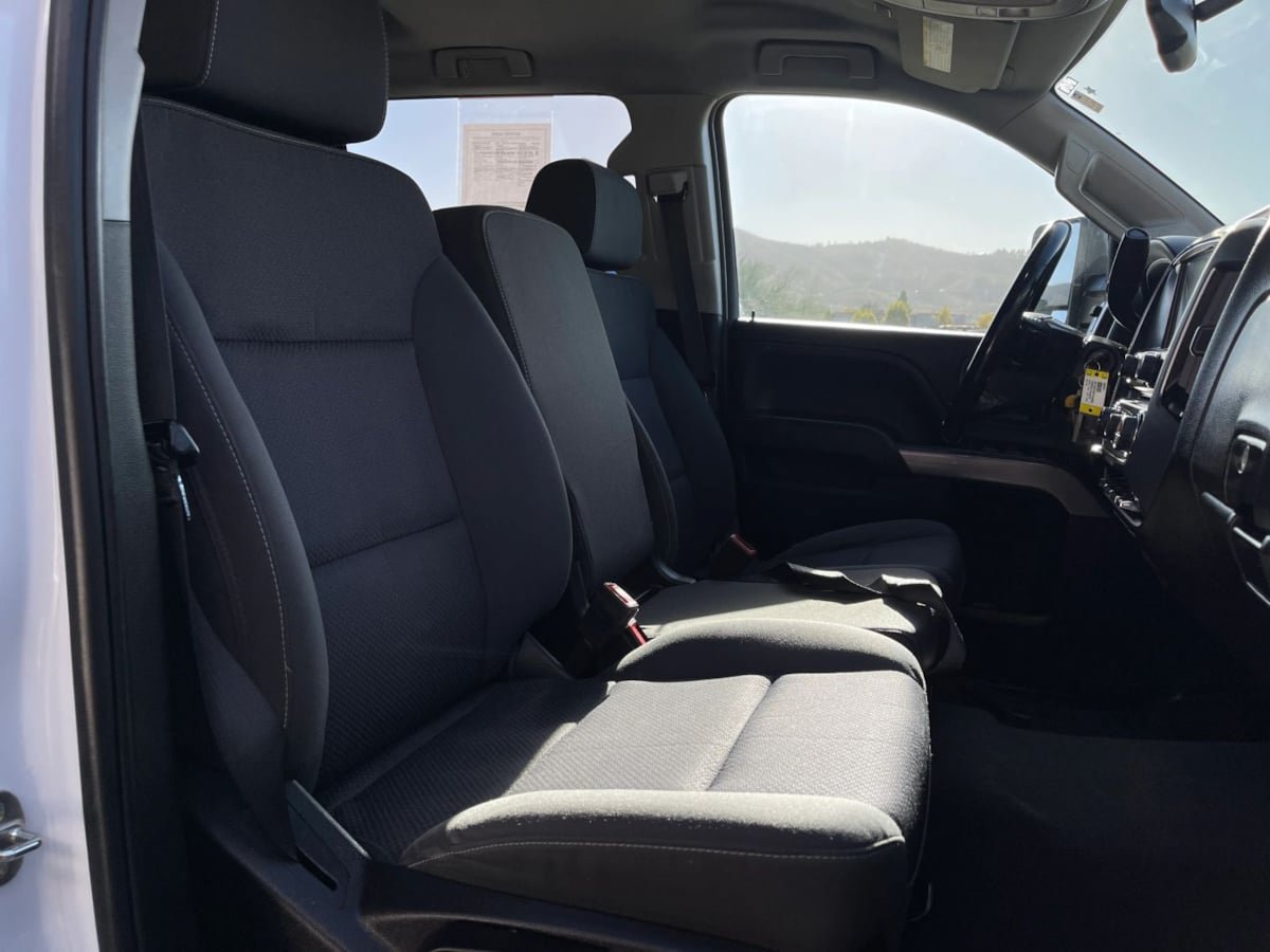 Used 2019 Chevrolet Silverado 2500 LT AWD/4WD image 32