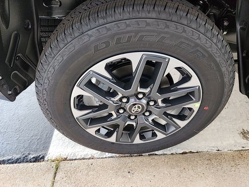 New 2026 Toyota Tundra Limited AWD/4WD image 26