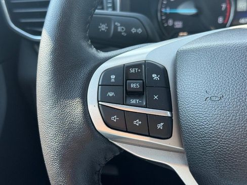 Certified 2023 Ford Explorer XLT w/ Equipment Group 202A AWD/4WD image 21