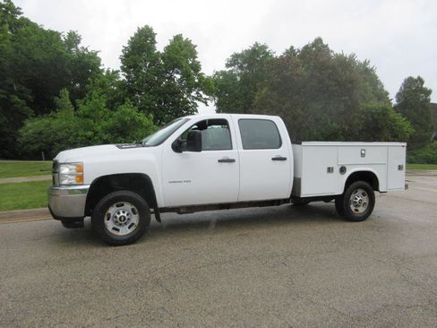 Used 2012 Chevrolet Silverado 2500 W/T w/ Snow Plow Prep Package AWD/4WD image 21