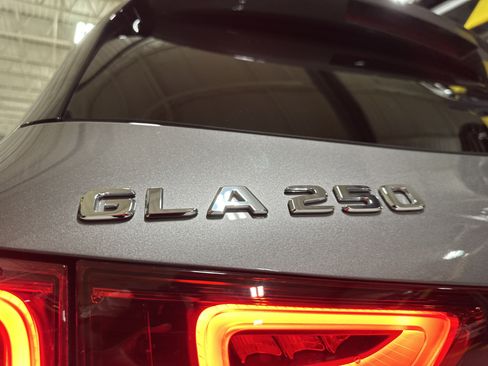 Certified 2023 Mercedes-Benz GLA 250 4MATIC image 30