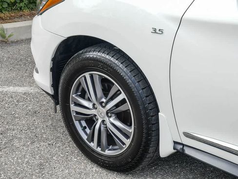 Used 2020 INFINITI QX60 Luxe w/ Essential Package FWD image 10