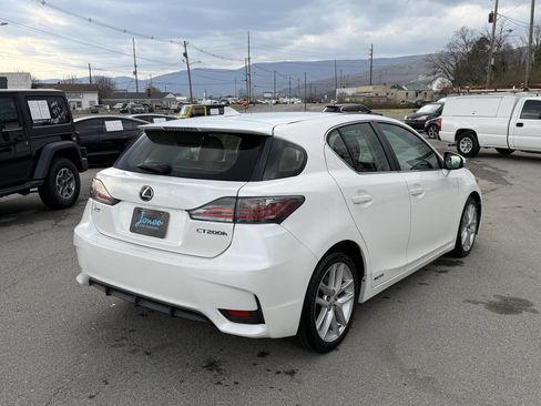 Used 2014 Lexus CT 200h image 6