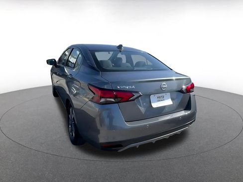 Used 2025 Nissan Versa SV image 11