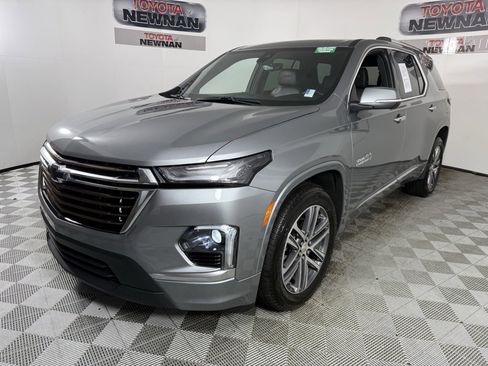 Used 2023 Chevrolet Traverse High Country image 4