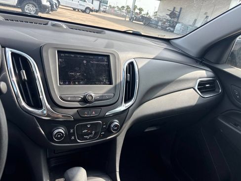 Used 2023 Chevrolet Equinox LT FWD image 13